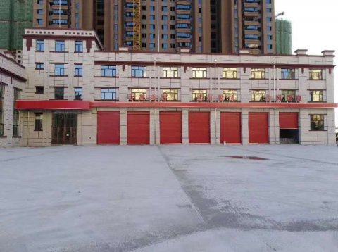 哈爾濱消防大隊(duì)訓(xùn)練館運(yùn)動(dòng)地板完工效果
