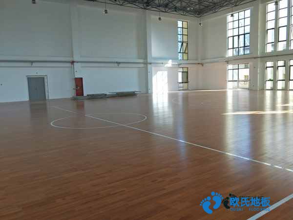 單龍骨體育場(chǎng)地地板廠(chǎng)家報(bào)價(jià)